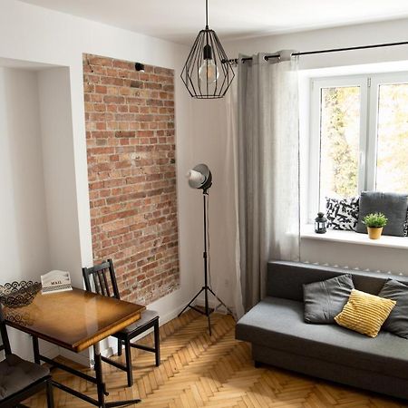 Апартаменты Poznanska Apartament Studio Варшава Экстерьер фото