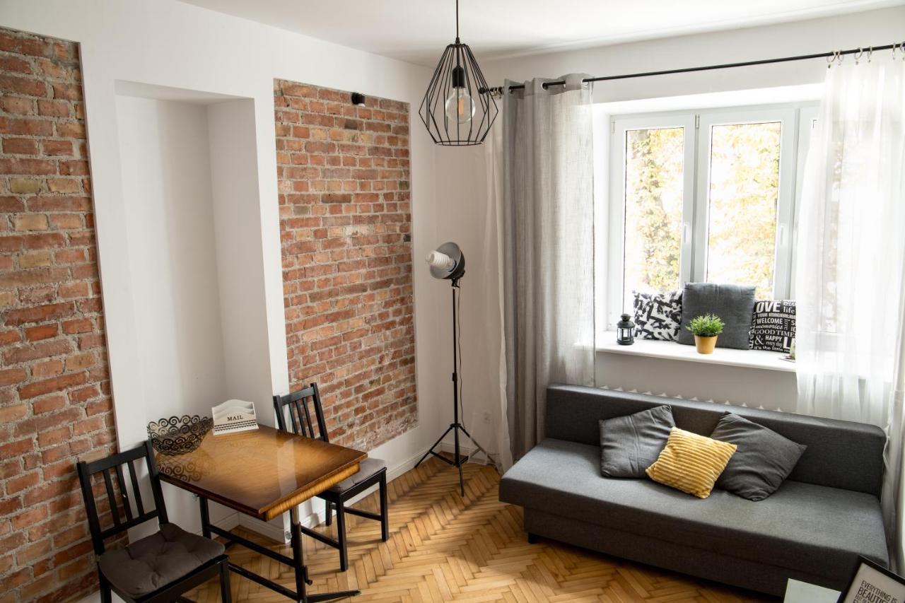 Апартаменты Poznanska Apartament Studio Варшава Экстерьер фото