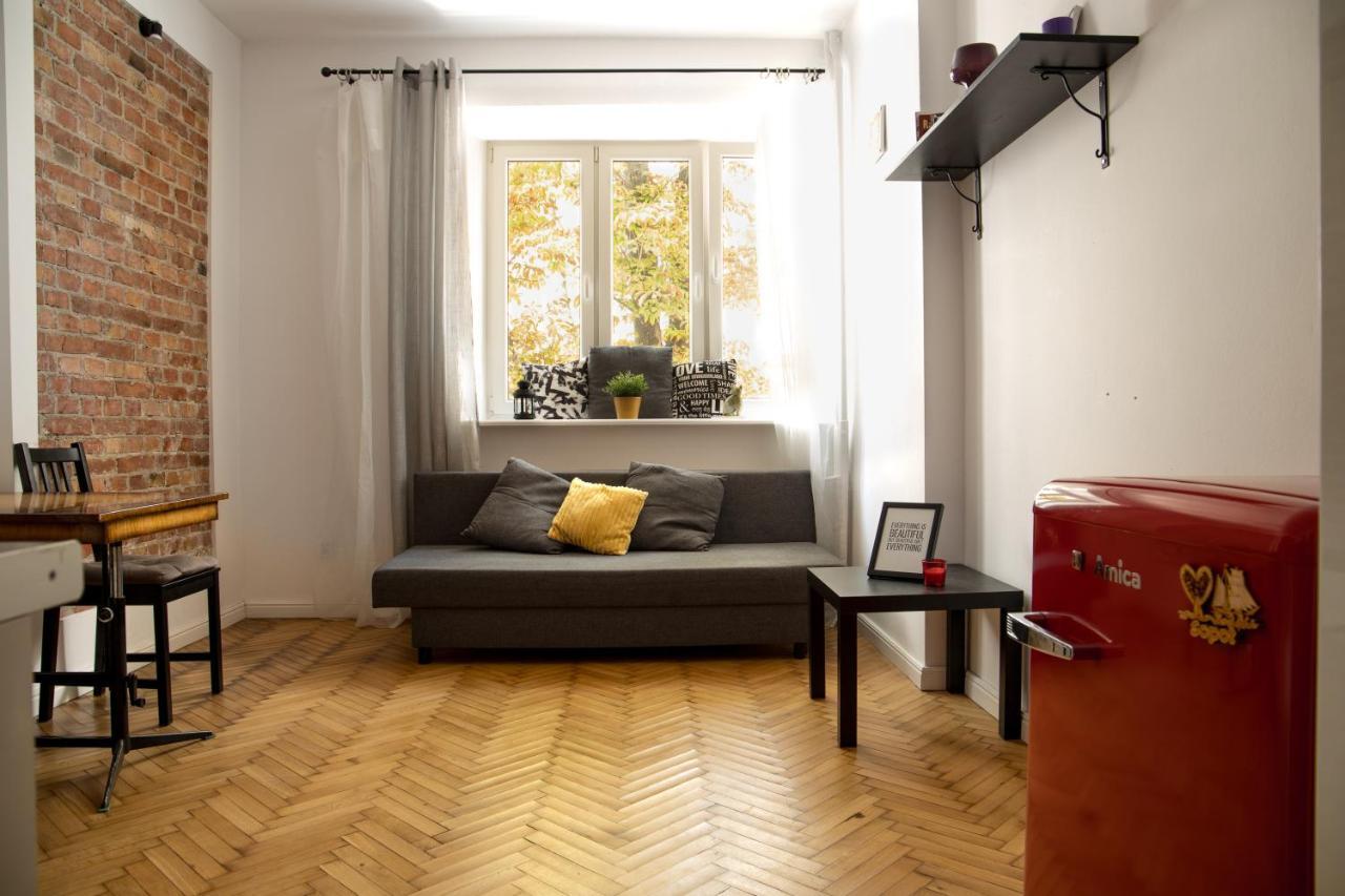 Апартаменты Poznanska Apartament Studio Варшава Экстерьер фото